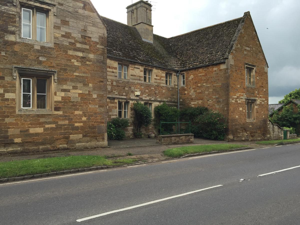 Castle Farm House B&B Corby Bagian luar foto